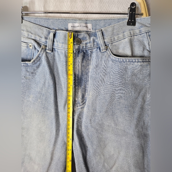Assembly Label light wash straight leg jeans- Size 26 US / Australian size 8 - Picture 5 of 7